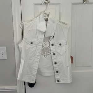 Mudd Sleeveless Distressed White Denim Jacket / Vest Size XL